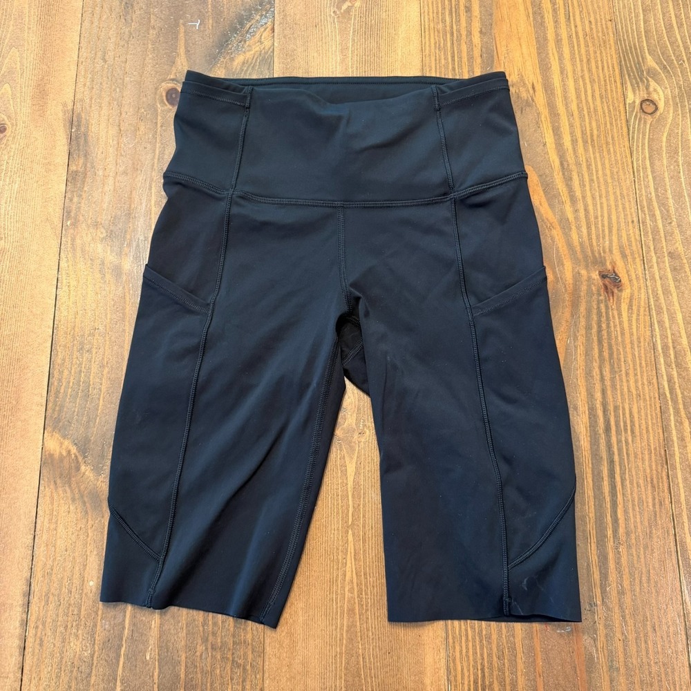 Lululemon Fast and Free High-Rise Short 10" Black Size 4 Running W7AY7S